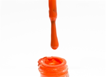 利き手をセルフネイルで上手に塗る方法